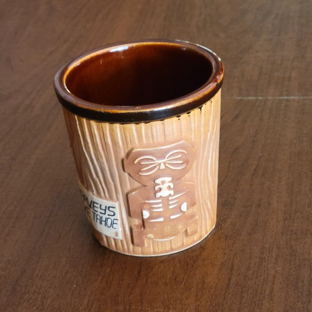Vintage Harvey's Lake Tahoe Brown Tiki Barrel Mug Casino Resort Hotel Drink Cup